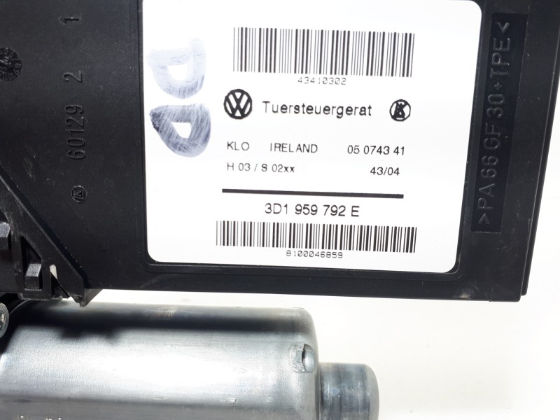 Recambio de motor elevalunas delantero derecho para volkswagen touareg (7la) tdi r5 referencia OEM IAM 7L0959702G 3D1959792E 
