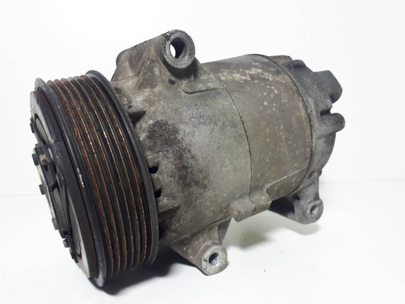 Recambio de compresor aire acondicionado para renault kangoo (f/kc0) express confort referencia OEM IAM 8200308193 01140018 0018