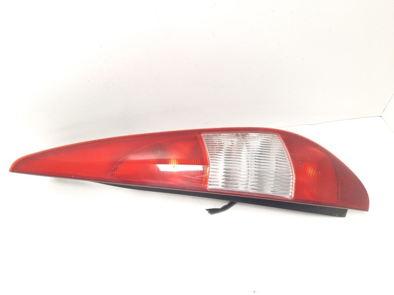 Recambio de piloto trasero derecho para ford mondeo turnier (ge) st 220 referencia OEM IAM   