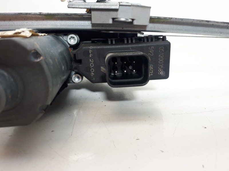 Recambio de elevalunas trasero derecho para opel zafira b cosmo referencia OEM IAM 13132232RH 994744101 