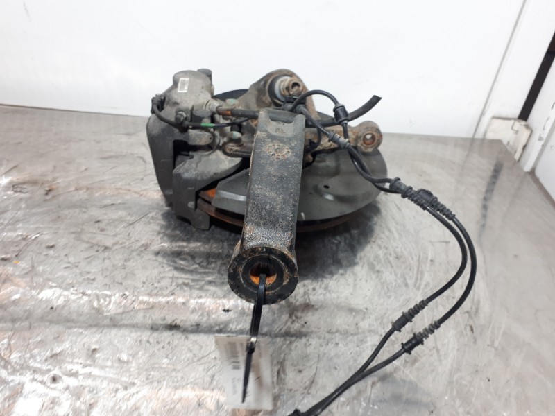 Recambio de mangueta delantera derecha para mercedes-benz clase r (w251) 320 cdi (251.022) referencia OEM IAM 060645C2  