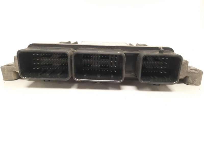 Recambio de centralita motor uce para renault kangoo (f/kc0) express confort referencia OEM IAM 237101989R DCM34 28321424