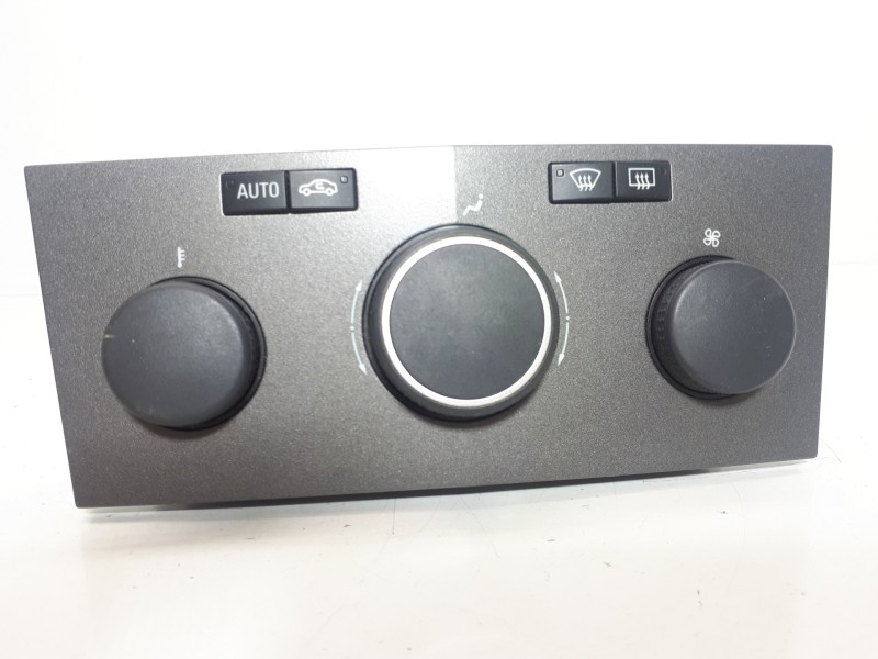 Recambio de mando climatizador para opel zafira b cosmo referencia OEM IAM 13168100  