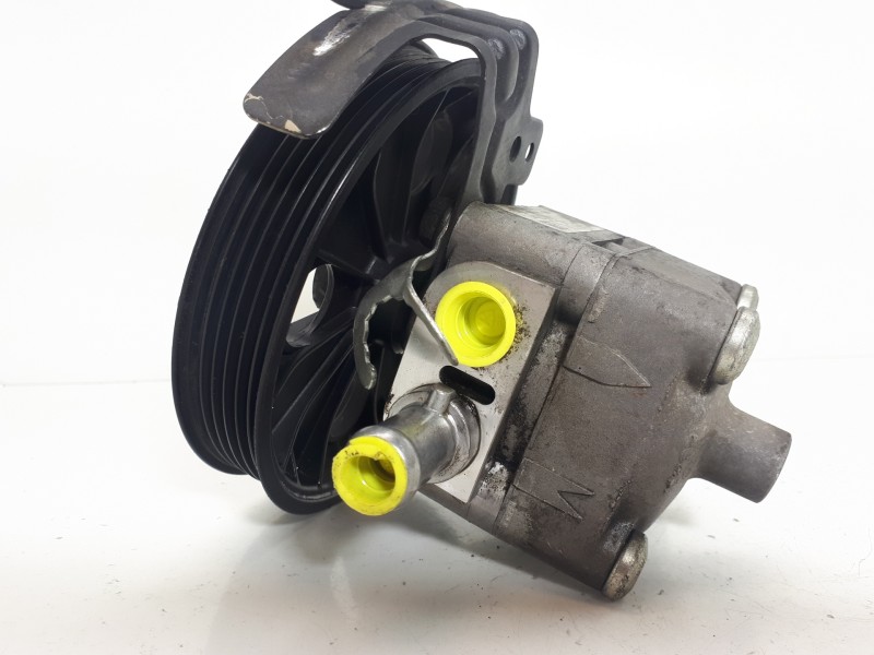 Recambio de bomba direccion para volvo s60 berlina 2.4 d referencia OEM IAM 8683376 7613955139 