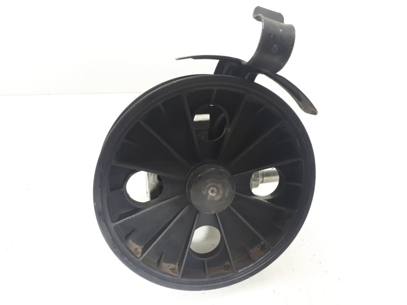 Recambio de bomba direccion para volvo s60 berlina 2.4 d referencia OEM IAM 8683376 7613955139 