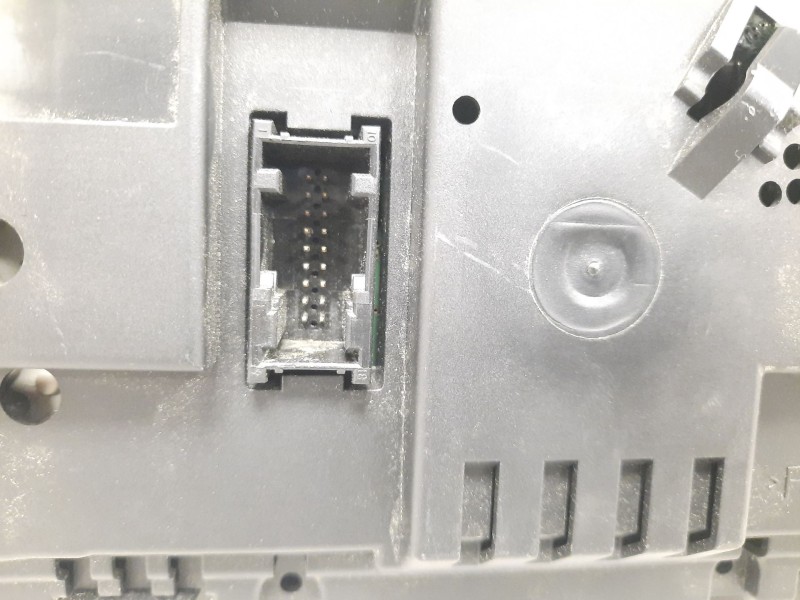 Recambio de cuadro instrumentos para bmw serie 3 berlina (e90) 320d referencia OEM IAM IK9166846031 102535086 