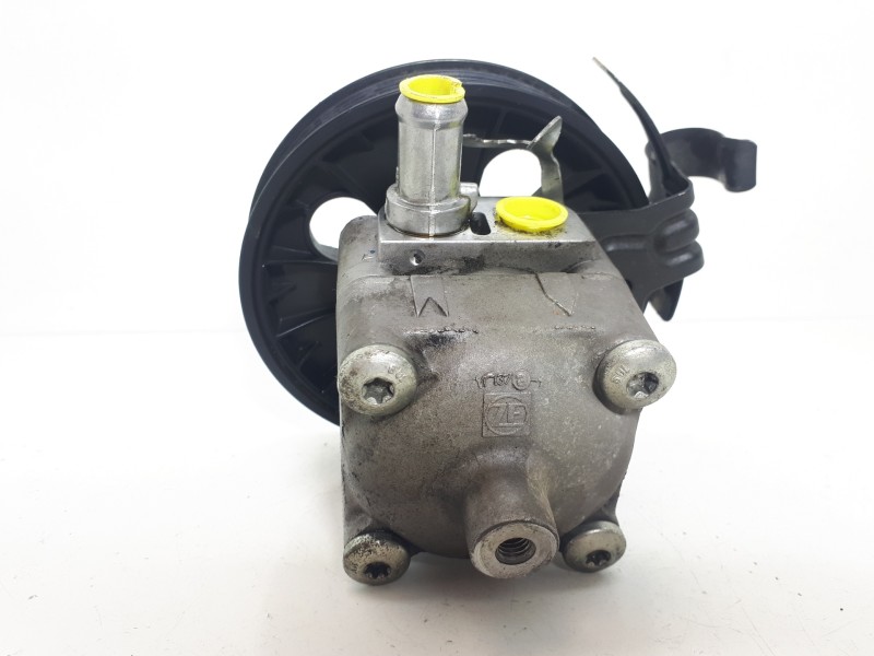 Recambio de bomba direccion para volvo s60 berlina 2.4 d referencia OEM IAM 8683376 7613955139 