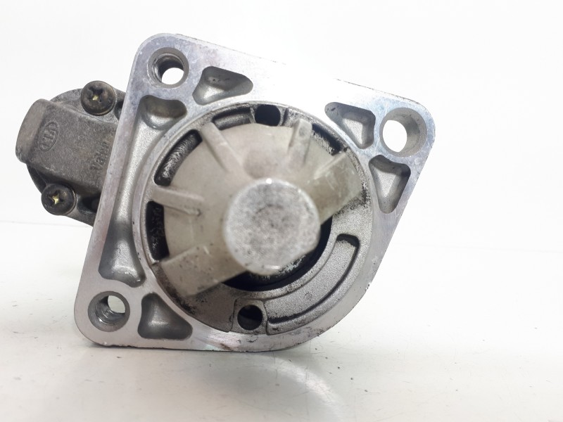 Recambio de motor arranque para kia shuma ii 1.6 ls 4 berlina referencia OEM IAM TM000A18001  