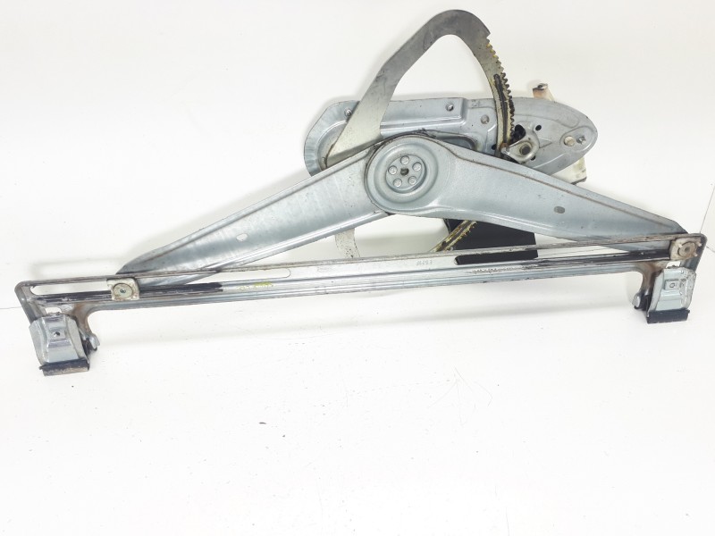 Recambio de elevalunas delantero izquierdo para volvo v50 familiar 2.0 d kinetic referencia OEM IAM 30737675  