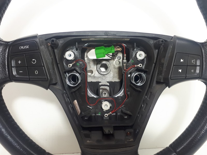 Recambio de volante para volvo v50 familiar 2.0 d kinetic referencia OEM IAM 30723664  