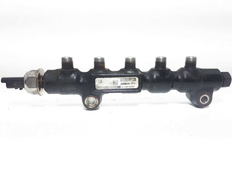 Recambio de rampa inyectora para ford fusion (cbk) + referencia OEM IAM 9654592680  