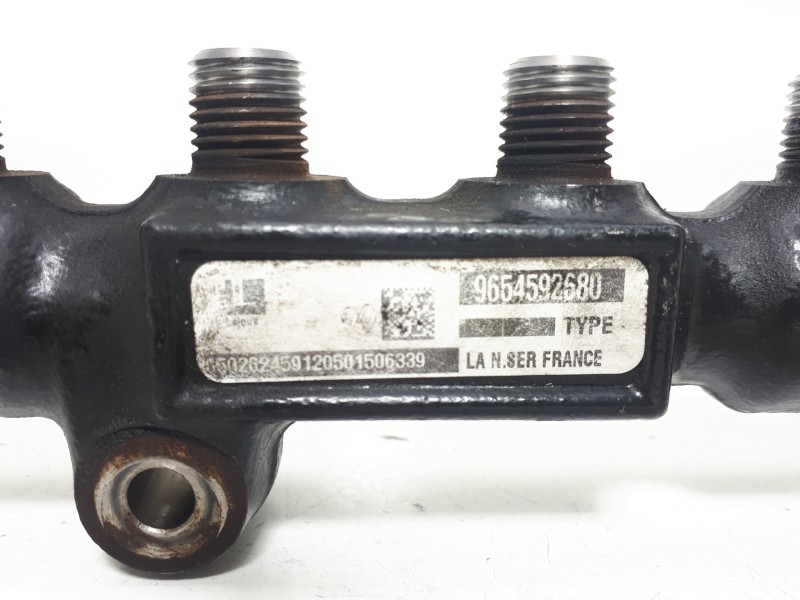 Recambio de rampa inyectora para ford fusion (cbk) + referencia OEM IAM 9654592680  