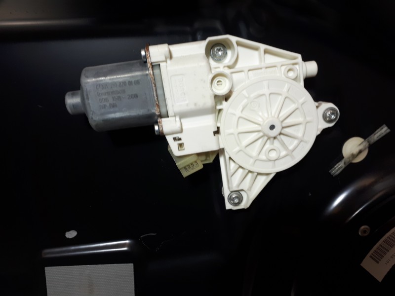 Recambio de elevalunas trasero izquierdo para mercedes-benz clase r (w251) 320 cdi (251.022) referencia OEM IAM A1697302135  