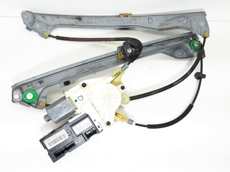 Recambio de elevalunas delantero derecho para renault laguna iii referencia OEM IAM 80700001R  