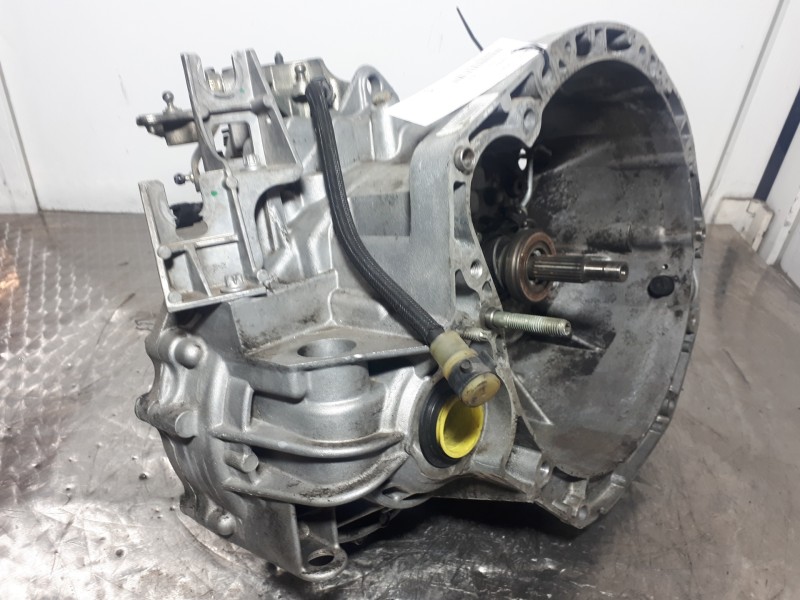 Recambio de caja cambios para renault scenic ii i- music referencia OEM IAM ND0002  
