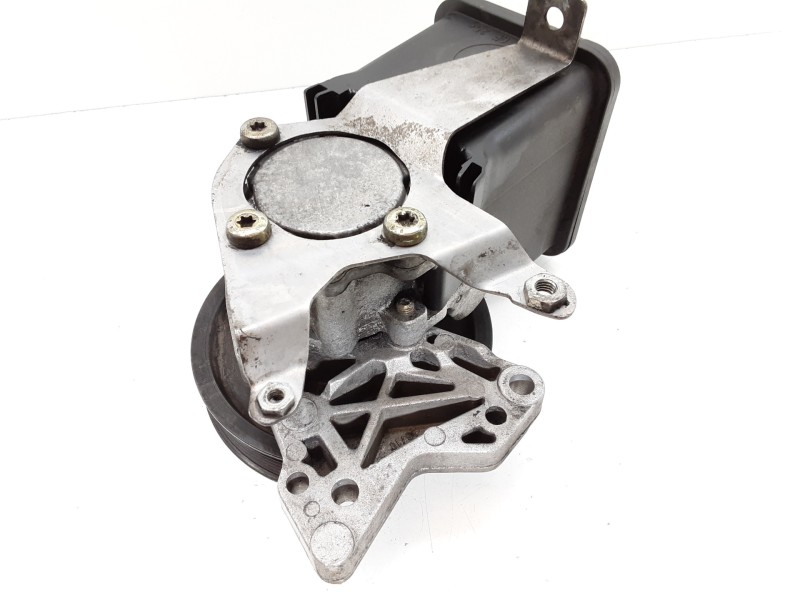 Recambio de bomba direccion para bmw serie 7 (e65/e66) 730d referencia OEM IAM 675921203Z LH2110936 