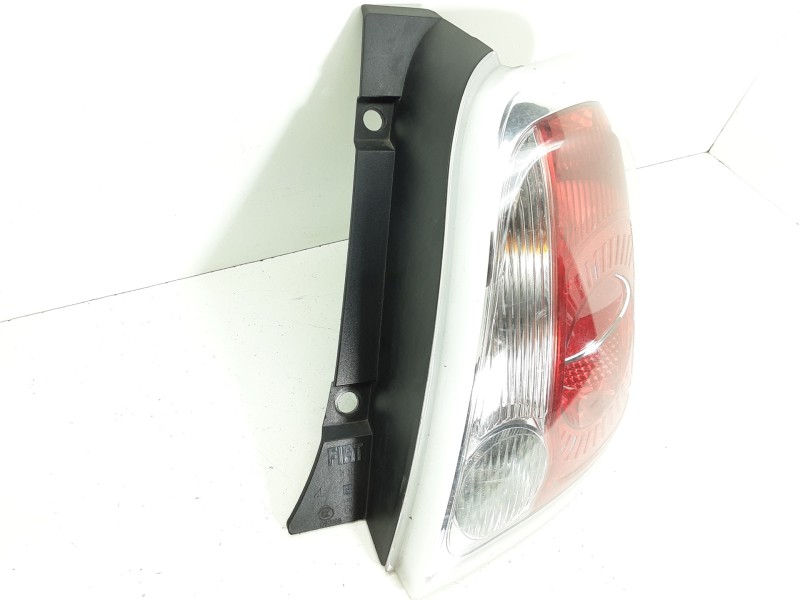 Recambio de piloto trasero derecho para fiat 500 referencia OEM IAM   