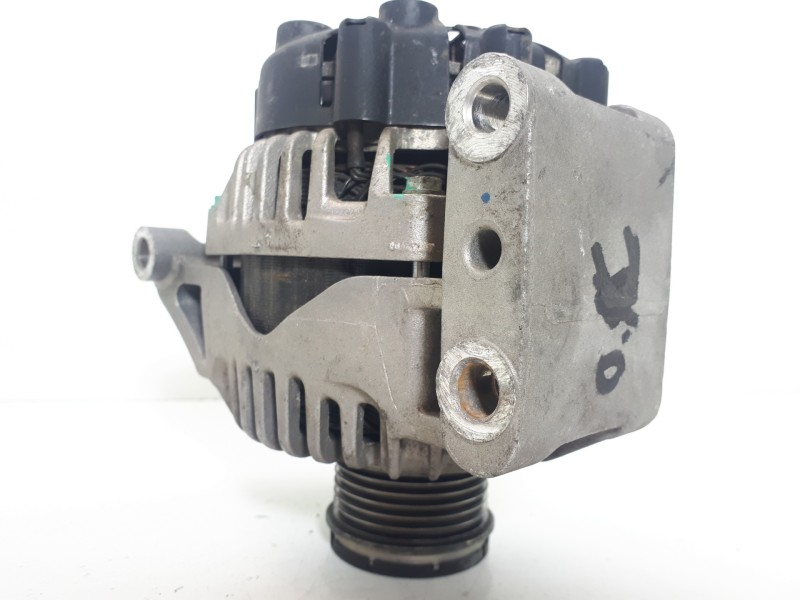 Recambio de alternador para opel corsa c corsavan referencia OEM IAM 95520871 TG9S011 