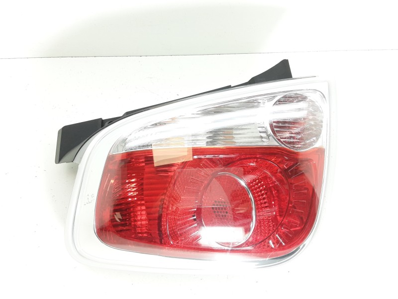 Recambio de piloto trasero izquierdo para fiat 500 referencia OEM IAM   