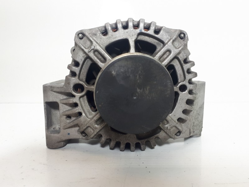 Recambio de alternador para opel corsa c corsavan referencia OEM IAM 95520871 TG9S011 