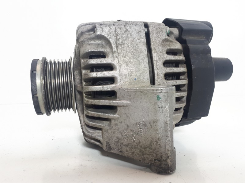 Recambio de alternador para opel corsa c corsavan referencia OEM IAM 95520871 TG9S011 