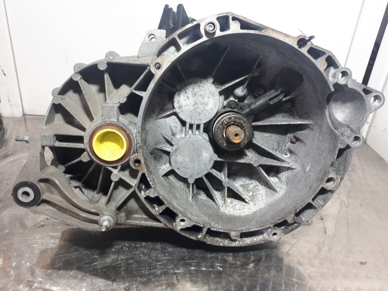 Recambio de caja cambios para volvo v50 familiar 2.0 d kinetic referencia OEM IAM 6M5R7002CA T1GB1 