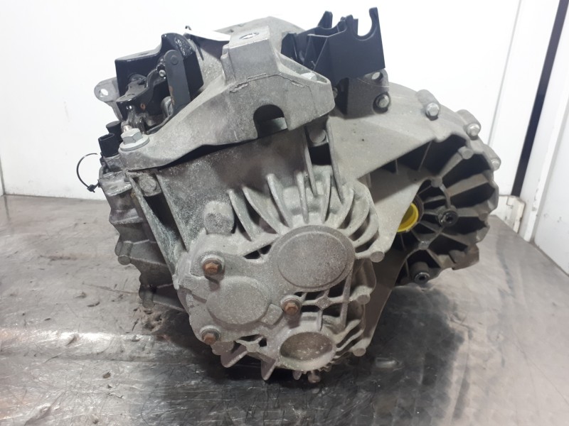 Recambio de caja cambios para volvo v50 familiar 2.0 d kinetic referencia OEM IAM 6M5R7002CA T1GB1 