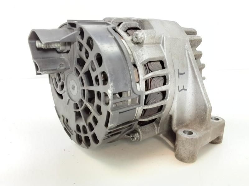 Recambio de alternador para fiat 500 referencia OEM IAM 51859038 MS1022118471 90A
