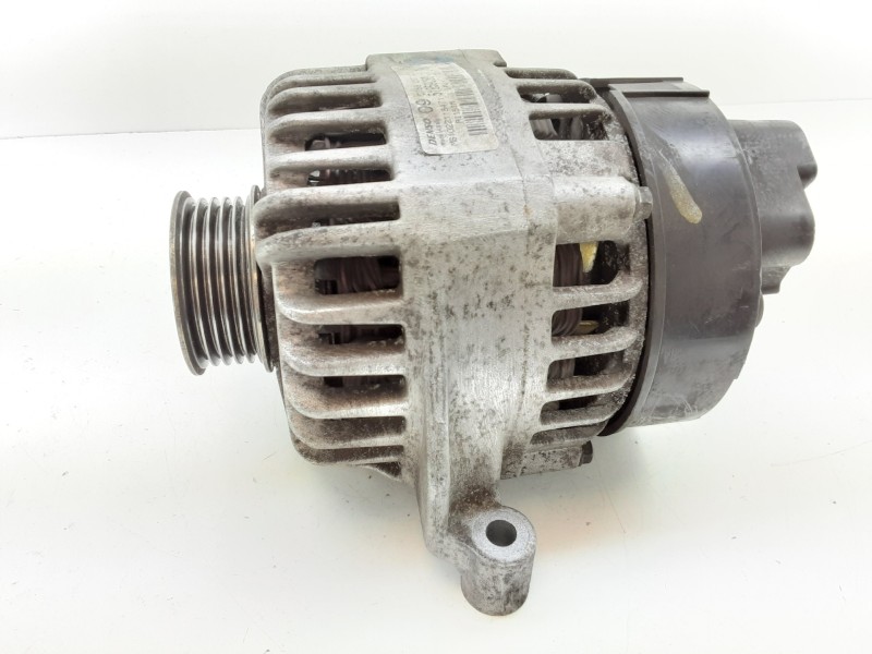 Recambio de alternador para fiat 500 referencia OEM IAM 51859038 MS1022118471 90A