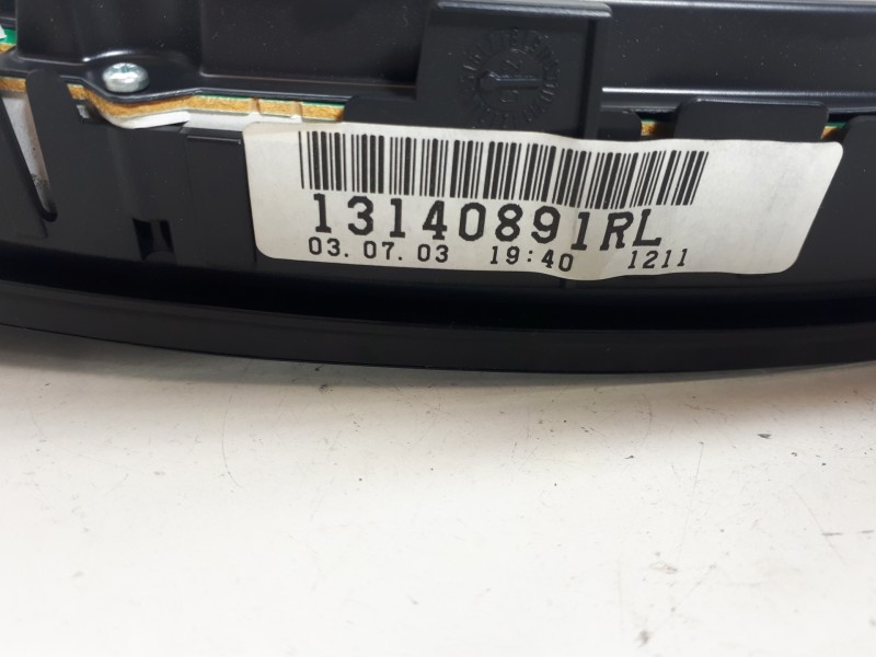 Recambio de cuadro instrumentos para opel vectra c berlina club referencia OEM IAM 13140891RL  