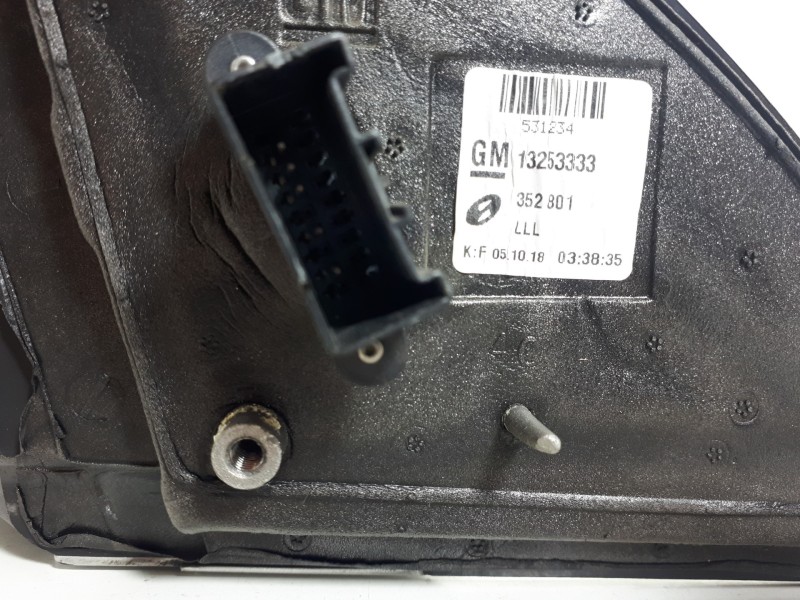 Recambio de retrovisor izquierdo para opel vectra c berlina club referencia OEM IAM 13253333  