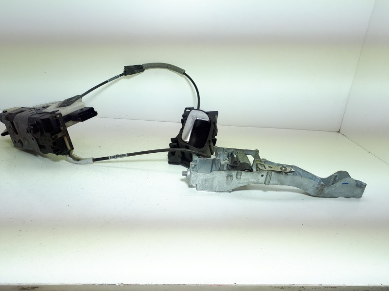 Recambio de cerradura puerta delantera derecha para peugeot 208 active referencia OEM IAM   