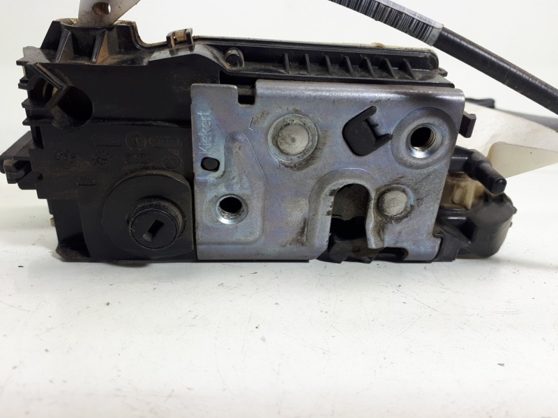 Recambio de cerradura puerta delantera derecha para peugeot 208 active referencia OEM IAM   