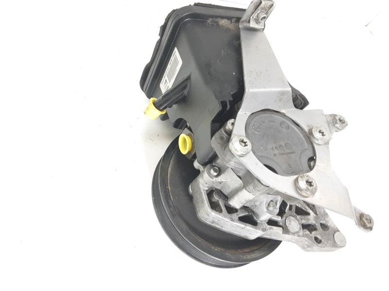 Recambio de bomba direccion para bmw serie 5 berlina (e60) 525d referencia OEM IAM 7693974101  
