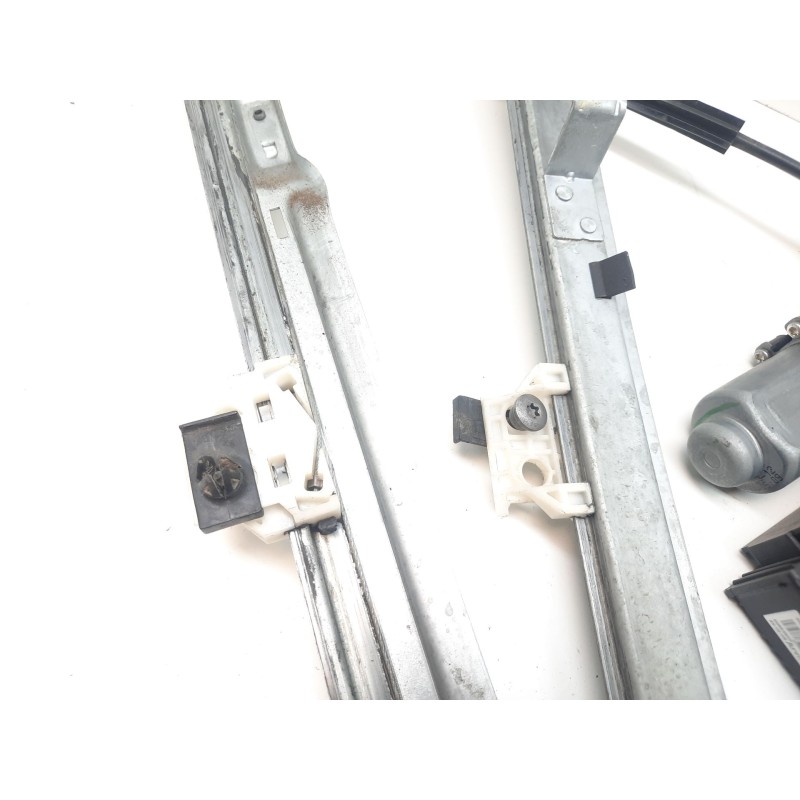 Recambio de elevalunas delantero derecho para citroën c4 grand picasso i (ua_) 1.6 hdi referencia OEM IAM 9682495580 400964E 