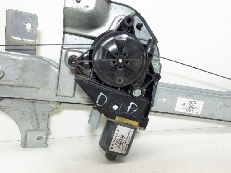 Recambio de elevalunas delantero derecho para peugeot 208 active referencia OEM IAM 9674254380 0130822702 