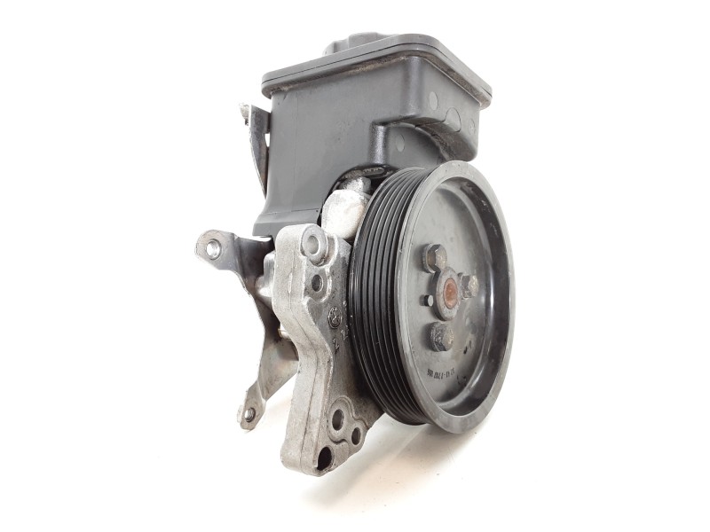 Recambio de bomba direccion para bmw serie 3 berlina (e46) 320d referencia OEM IAM 6756575  