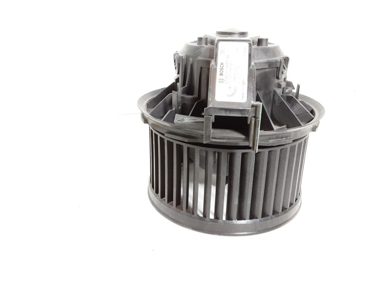 Recambio de motor calefaccion para ford fiesta (cb1) ambiente referencia OEM IAM VP8E2H18456AA 0130115551 