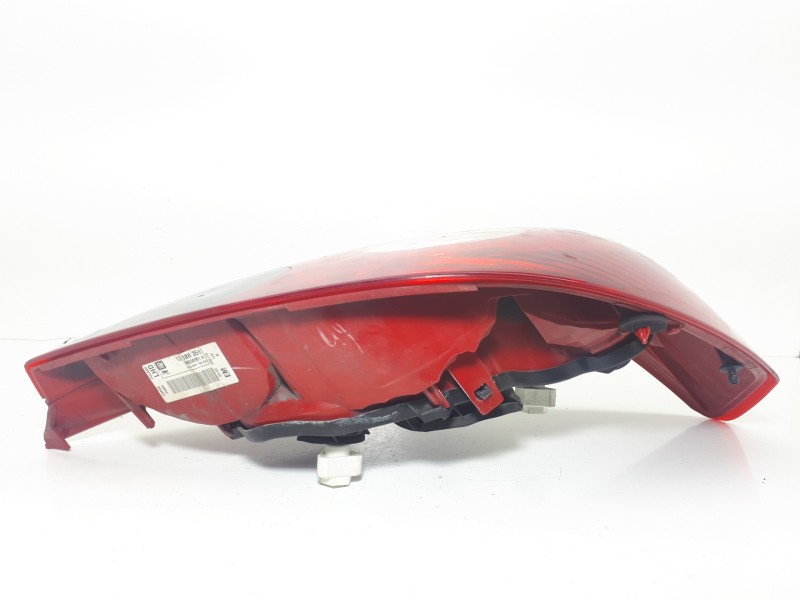 Recambio de piloto trasero derecho para opel corsa d corsavan referencia OEM IAM 13186351 89038961A 368158932