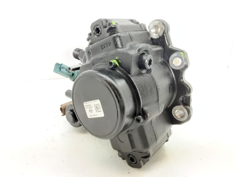 Recambio de bomba inyeccion para ssangyong rexton w limited 4wd referencia OEM IAM A6710700101 9422A030A 0579158FHR