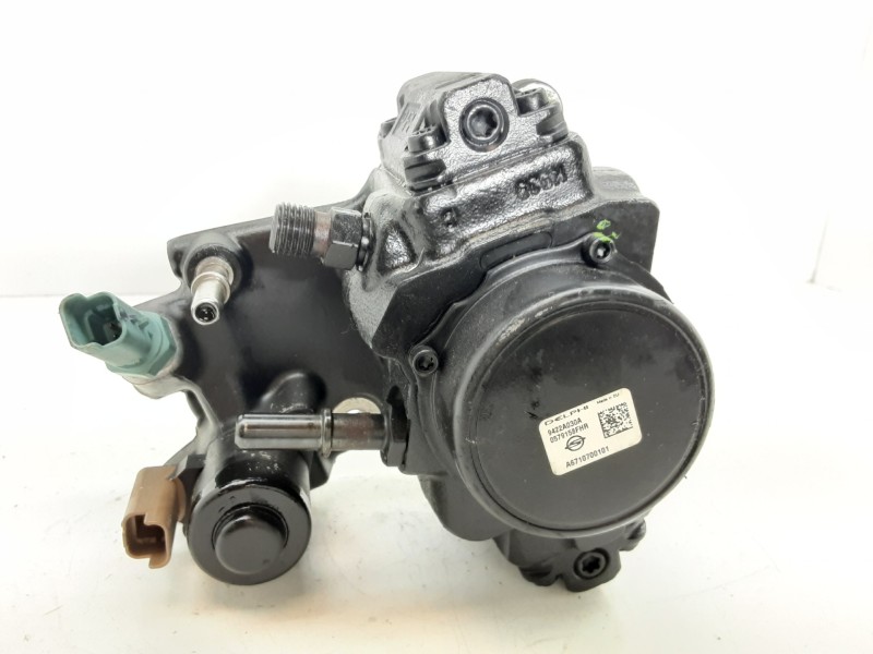 Recambio de bomba inyeccion para ssangyong rexton w limited 4wd referencia OEM IAM A6710700101 9422A030A 0579158FHR