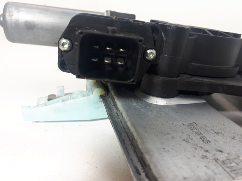 Recambio de elevalunas delantero derecho para opel corsa d corsavan referencia OEM IAM 13314157  