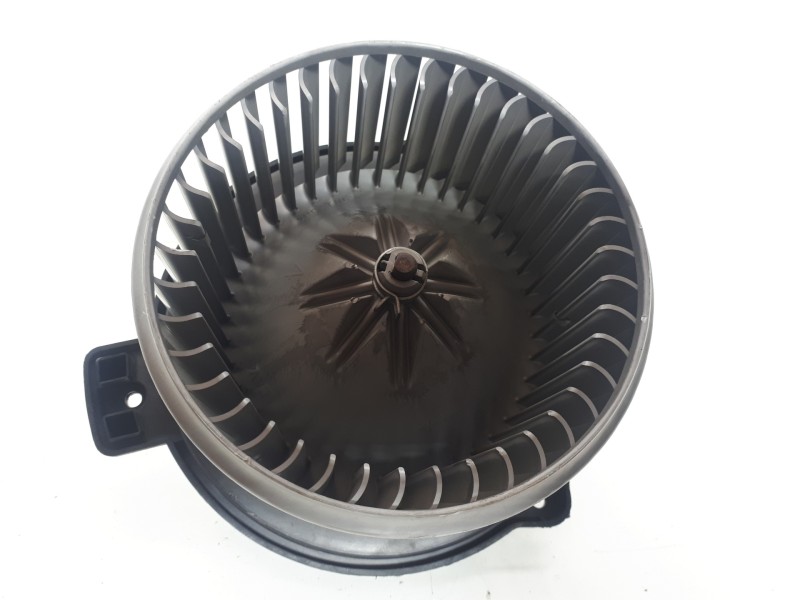 Recambio de motor calefaccion para kia rio basic referencia OEM IAM B308830440 A0550184 A0814130415