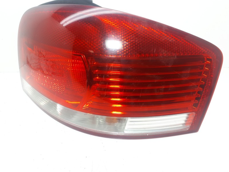 Recambio de piloto trasero derecho para audi a3 (8p) 1.9 tdi ambiente referencia OEM IAM 8P0945096  