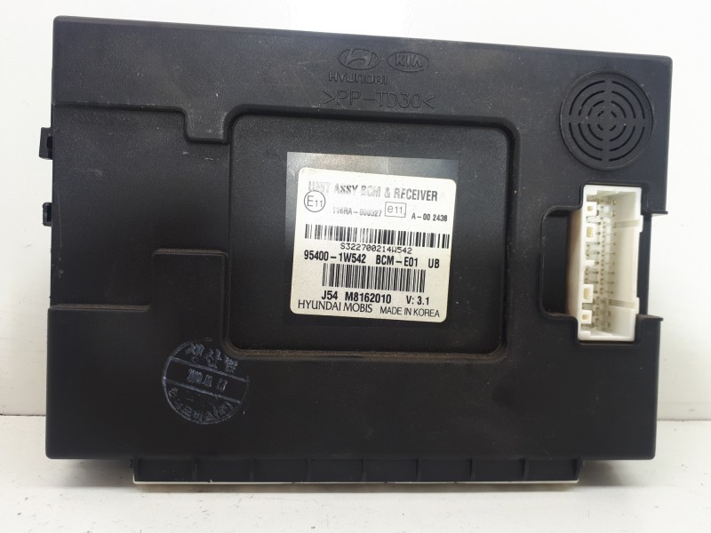 Recambio de modulo electronico para kia rio basic referencia OEM IAM 954001W542  