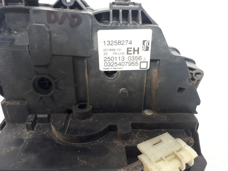 Recambio de cerradura puerta delantera derecha para opel corsa d corsavan referencia OEM IAM 13258274 2C1639101 