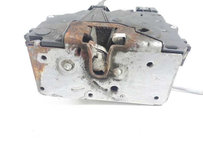 Recambio de cerradura puerta delantera derecha para opel corsa d corsavan referencia OEM IAM 13258274 2C1639101 