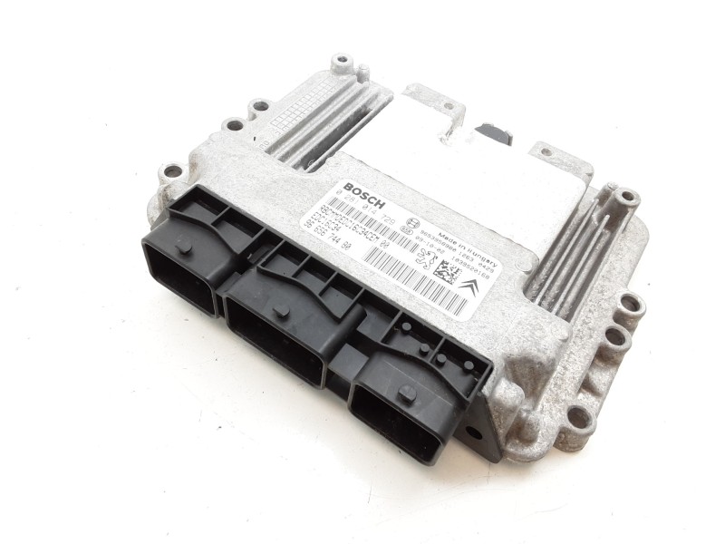 Recambio de centralita motor uce para peugeot 5008 confort referencia OEM IAM 9665674480 0281014724 EDC16C34