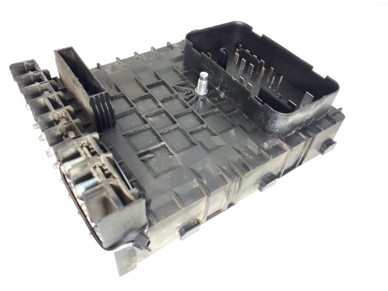 Recambio de caja reles / fusibles para audi a3 (8p) 2.0 tdi ambiente referencia OEM IAM 1K0937125  
