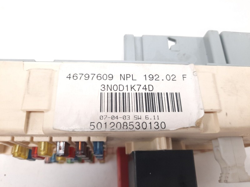 Recambio de caja reles / fusibles para fiat stilo (192) 1.9 jtd cat referencia OEM IAM 46750594 3N0D1K74D 